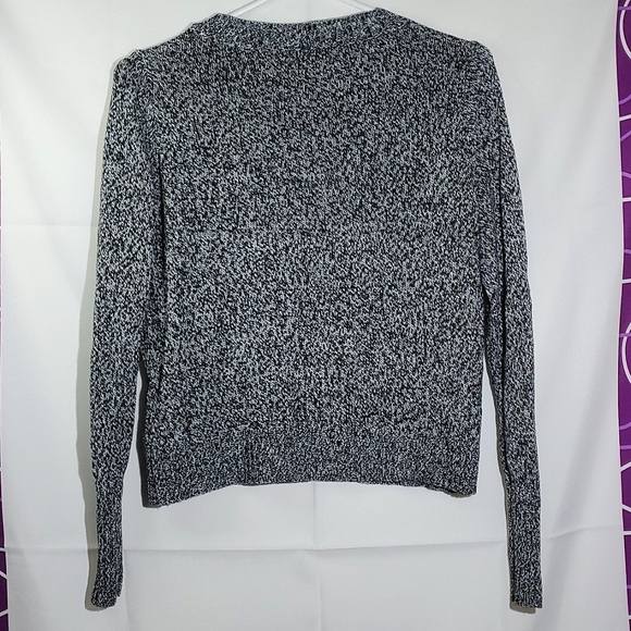 Divided by H&M Black and White Acrylic Knit Long Sleeve "Cropped" Sweater -Small - Picture 7 of 14